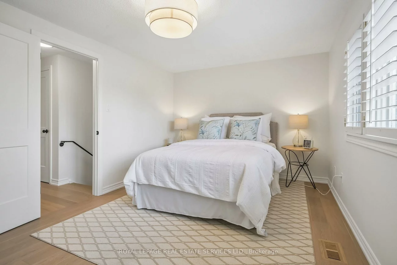2222, Marine, 1001 - BR Bronte, Oakville