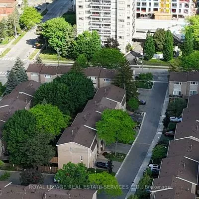 2222, Marine, 1001 - BR Bronte, Oakville