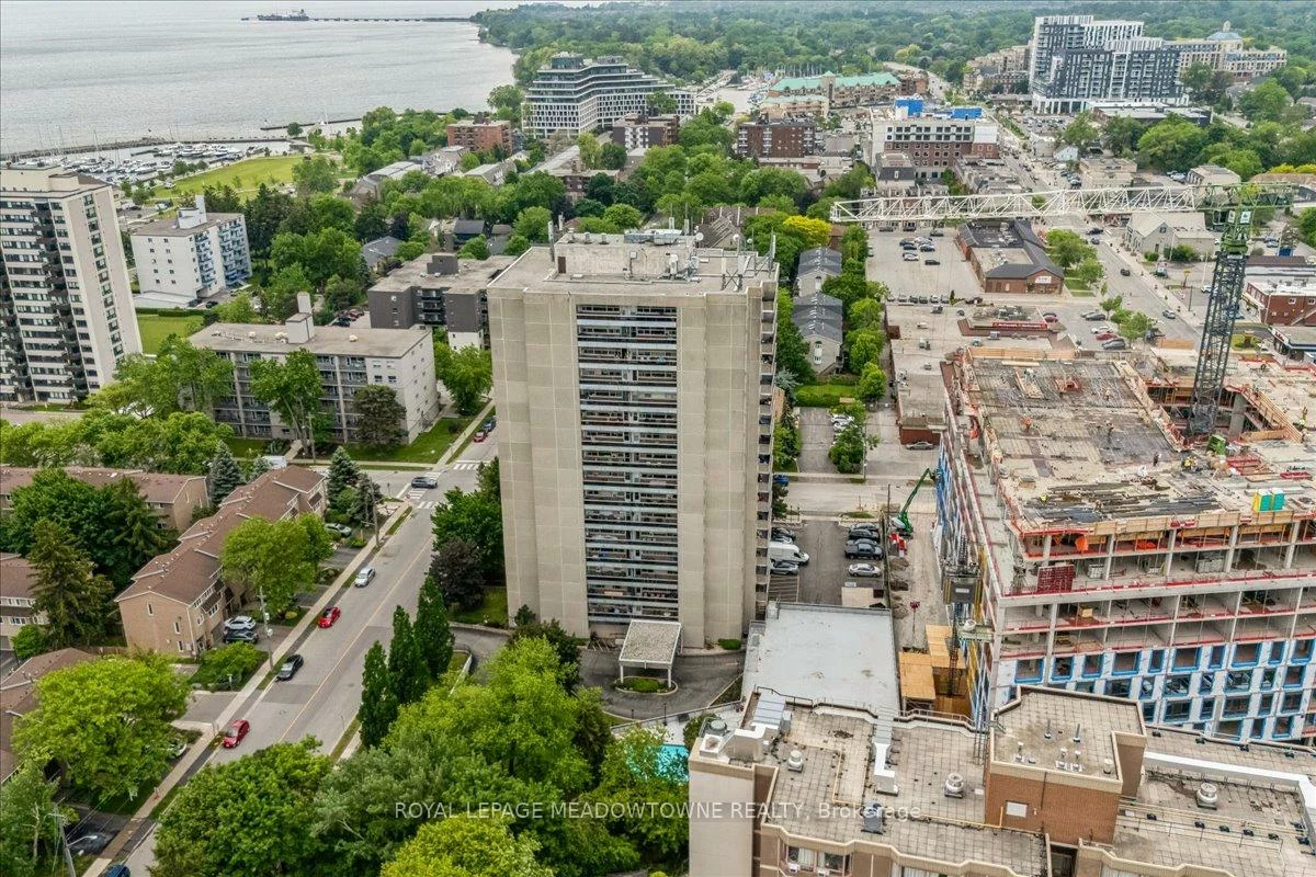 2263, Marine, 1001 - BR Bronte, Oakville