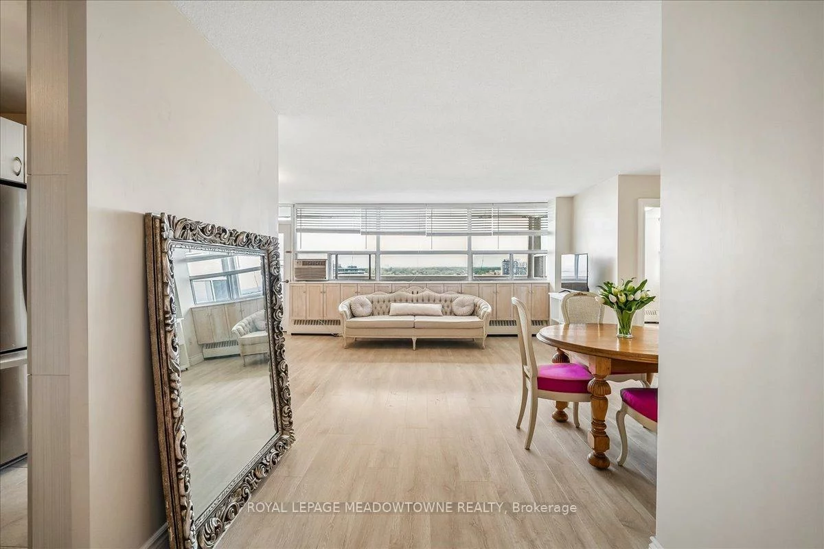 2263, Marine, 1001 - BR Bronte, Oakville