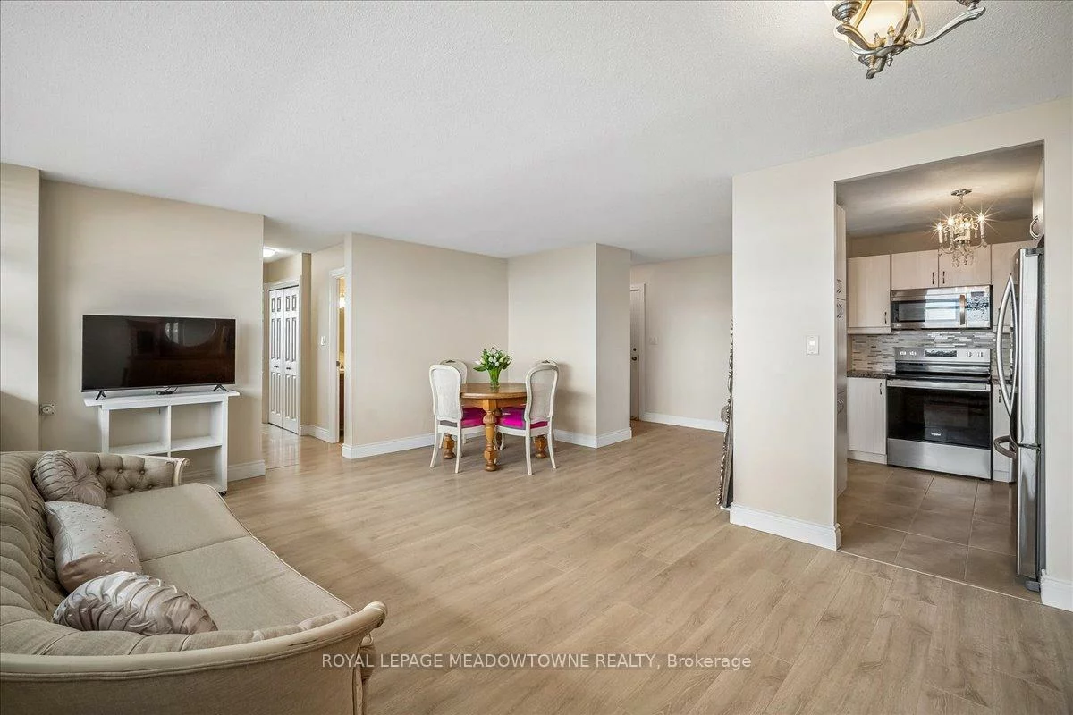 2263, Marine, 1001 - BR Bronte, Oakville
