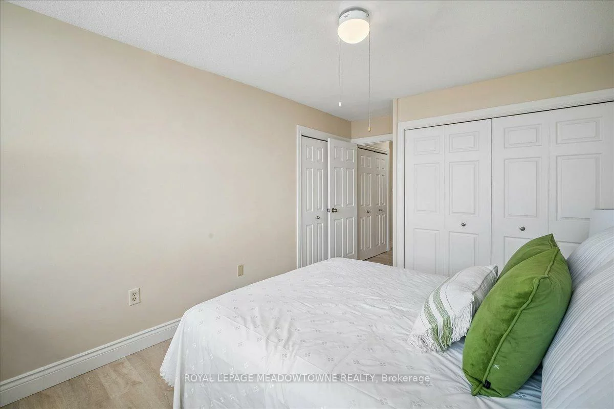 2263, Marine, 1001 - BR Bronte, Oakville