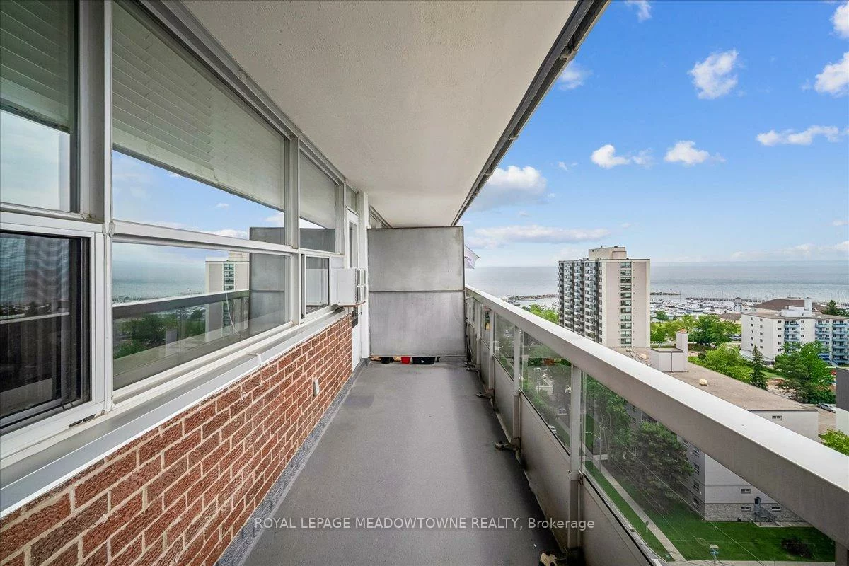 2263, Marine, 1001 - BR Bronte, Oakville