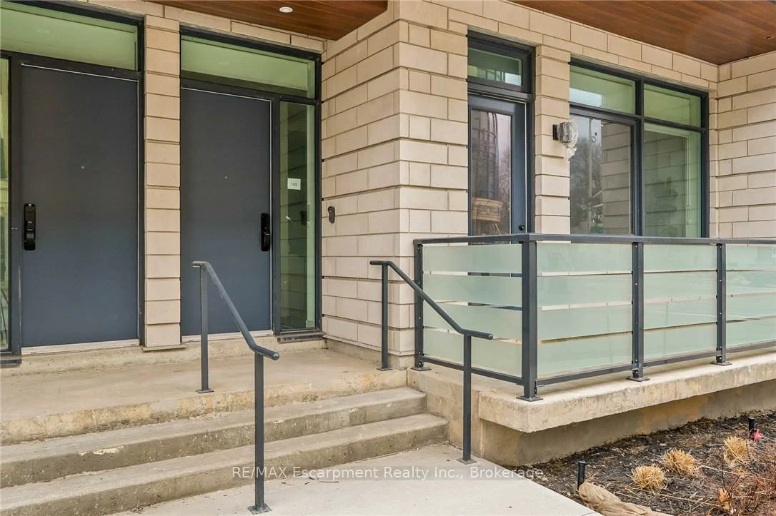 123, Maurice, 1002 - CO Central, Oakville
