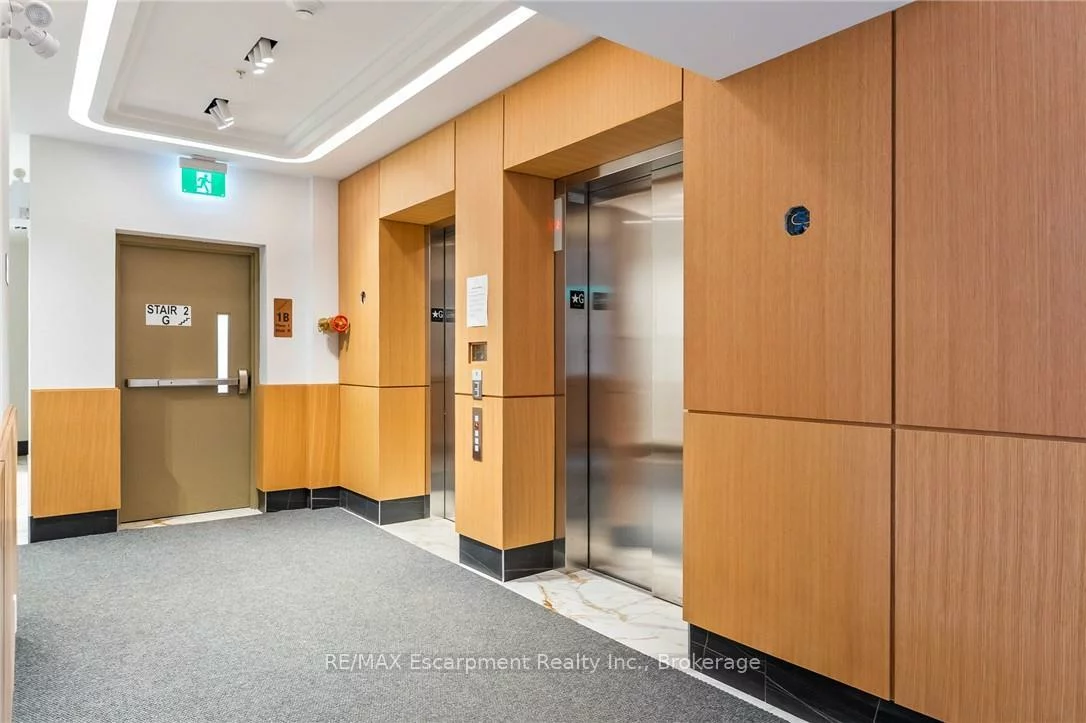 123, Maurice, 1002 - CO Central, Oakville
