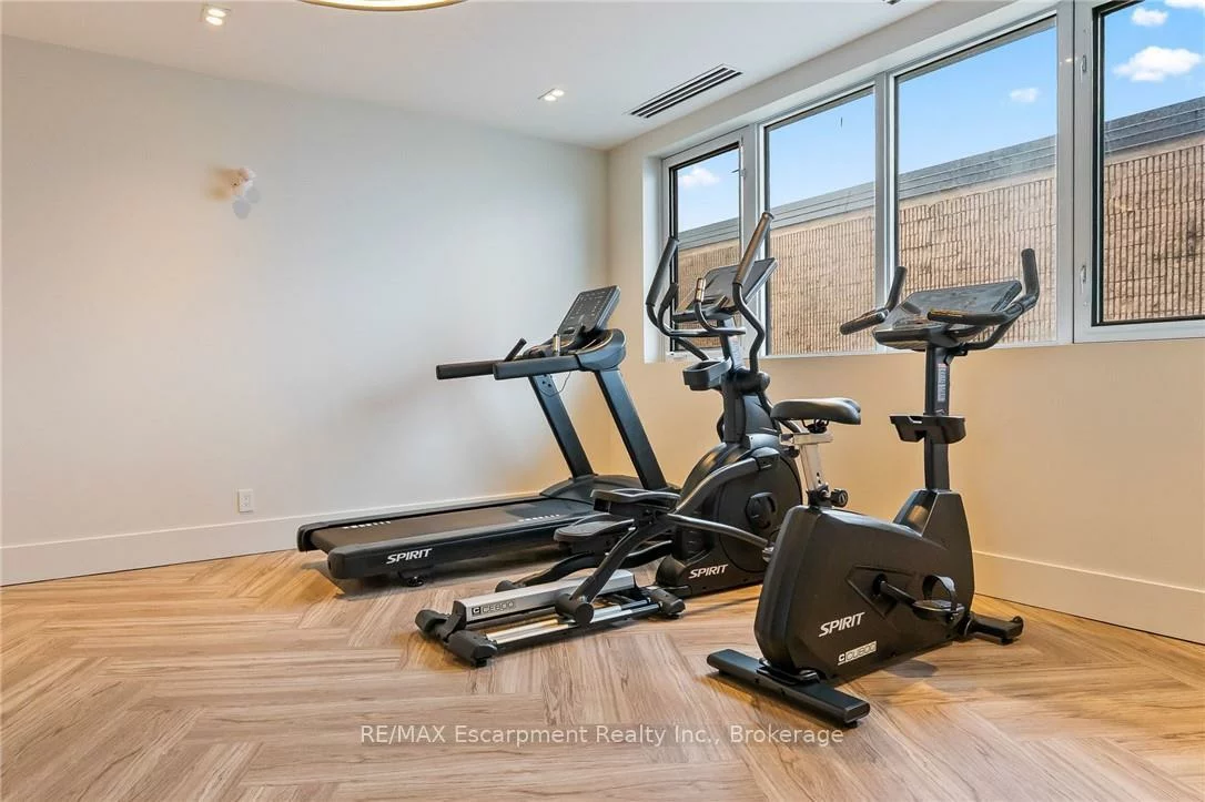 123, Maurice, 1002 - CO Central, Oakville