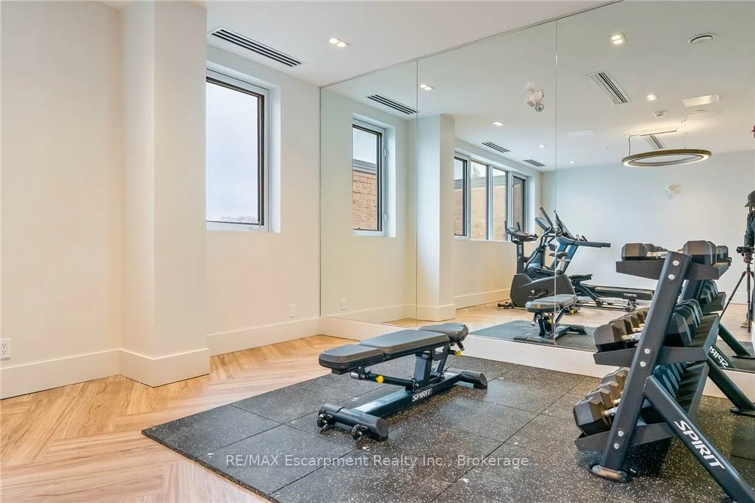 123, Maurice, 1002 - CO Central, Oakville