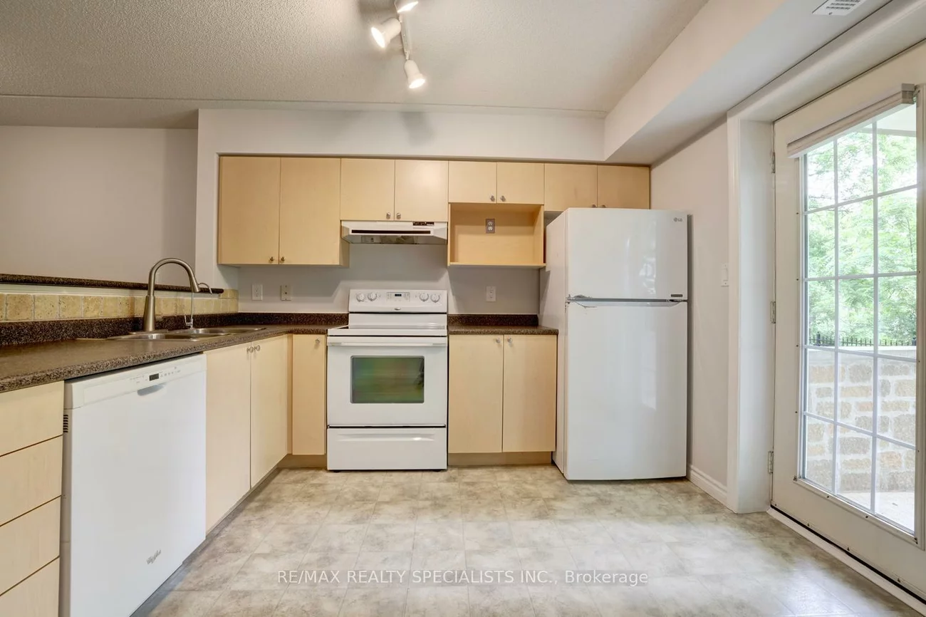 1490, Bishops, 1007 - GA Glen Abbey, Oakville