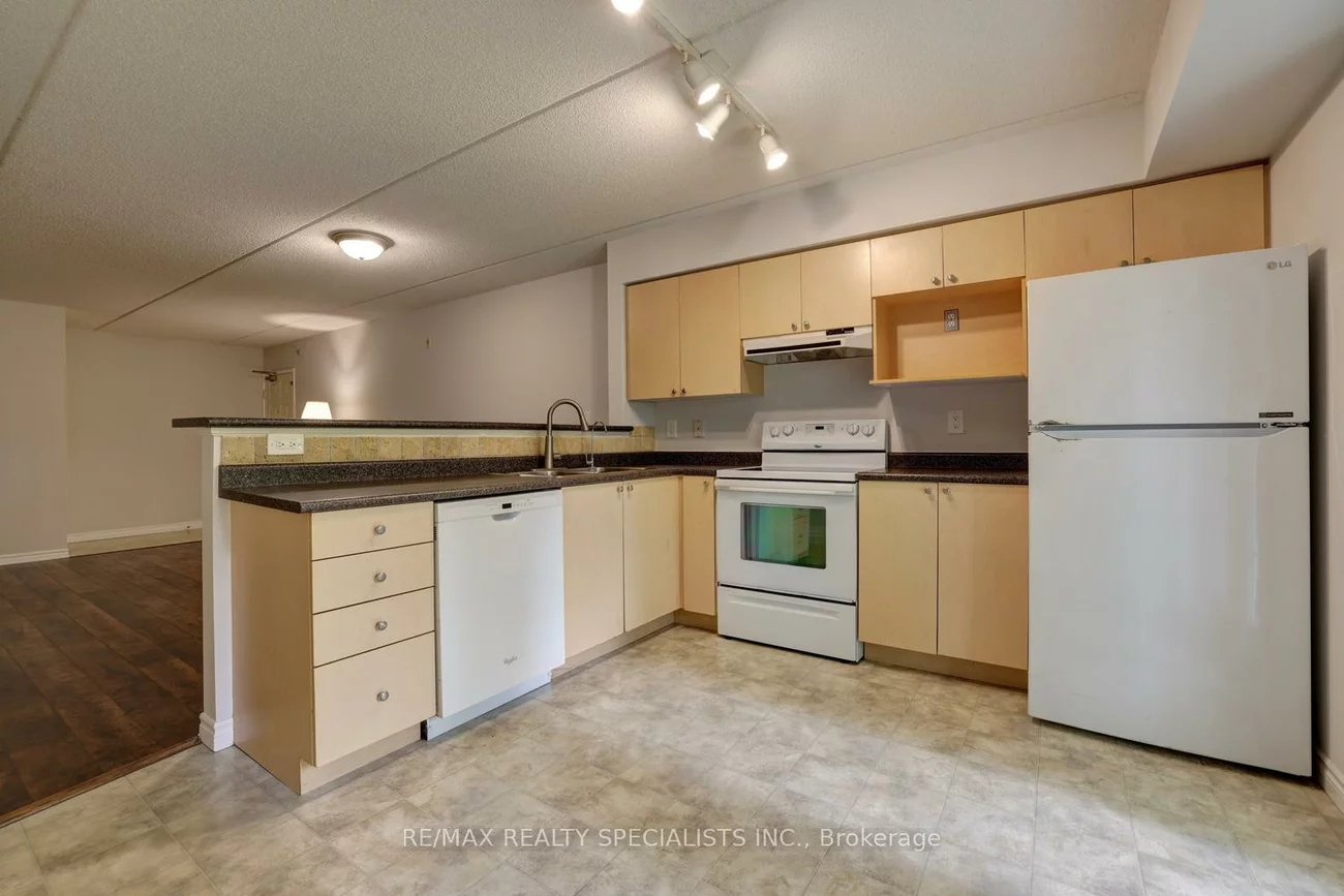 1490, Bishops, 1007 - GA Glen Abbey, Oakville