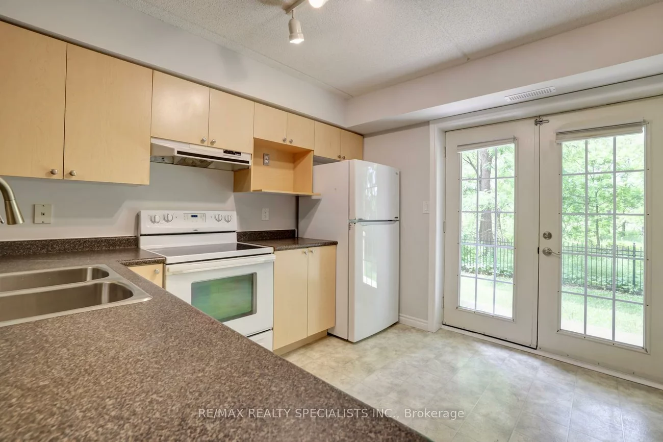 1490, Bishops, 1007 - GA Glen Abbey, Oakville