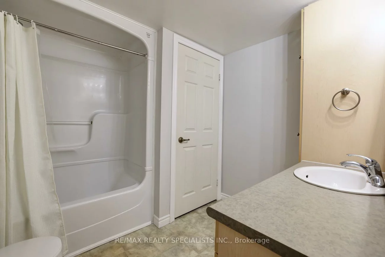 1490, Bishops, 1007 - GA Glen Abbey, Oakville