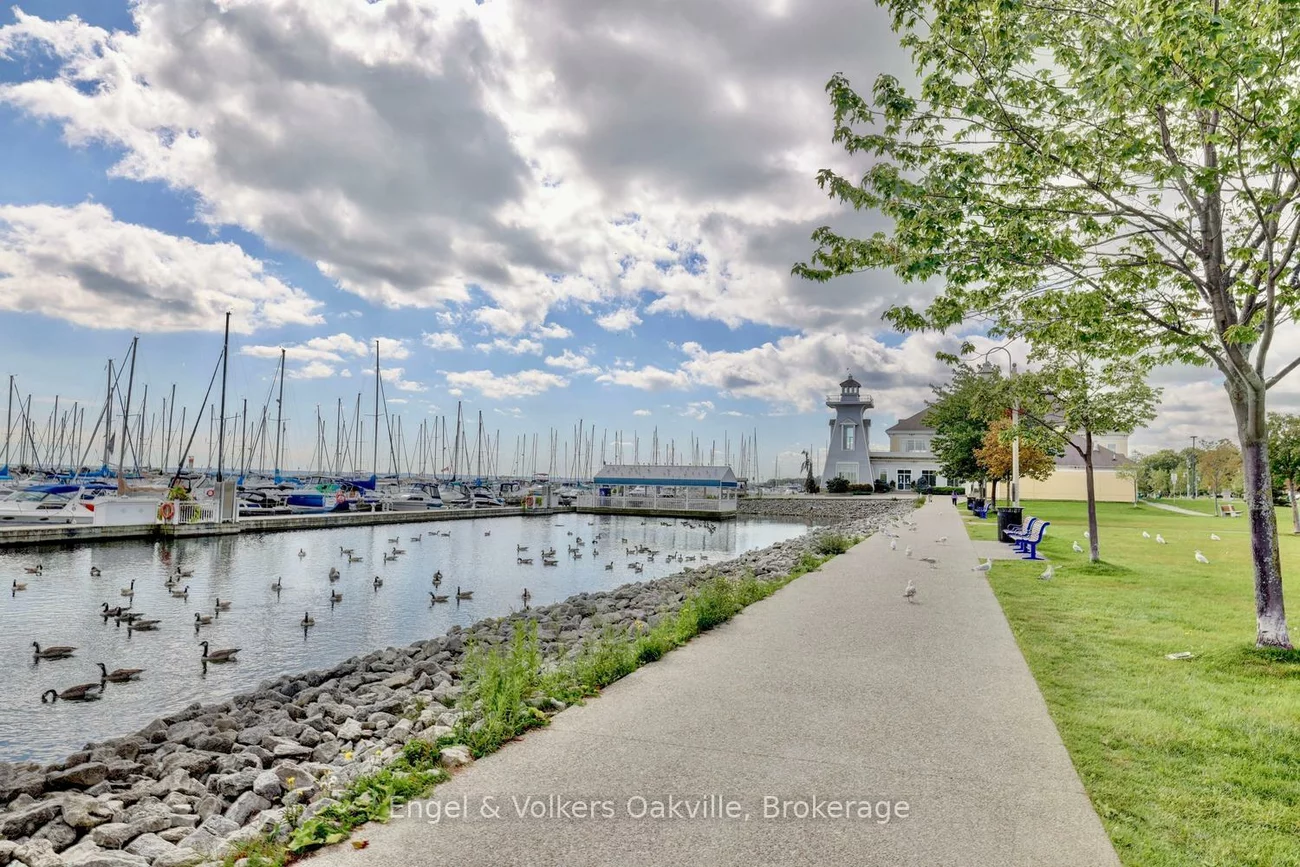 2180, Marine, 1001 - BR Bronte, Oakville