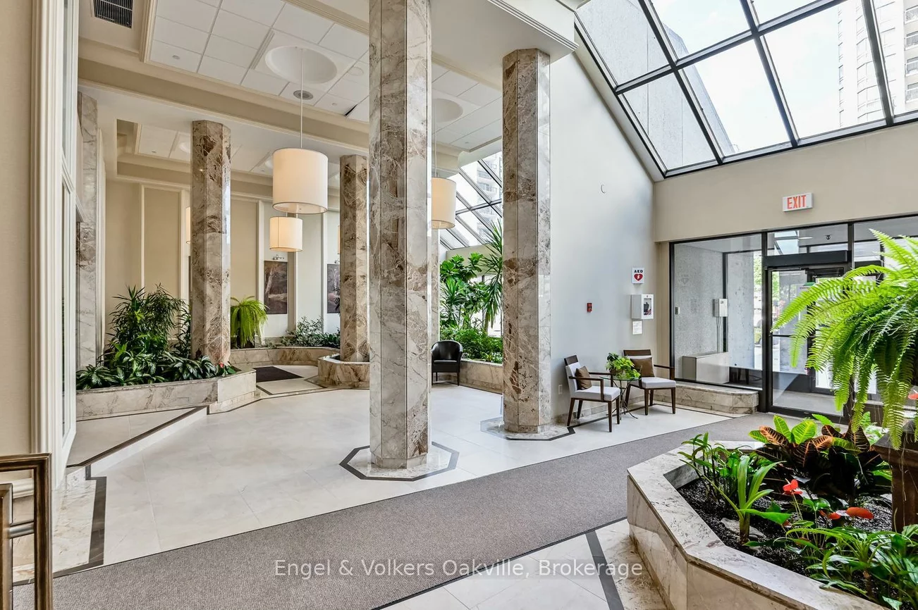 2180, Marine, 1001 - BR Bronte, Oakville