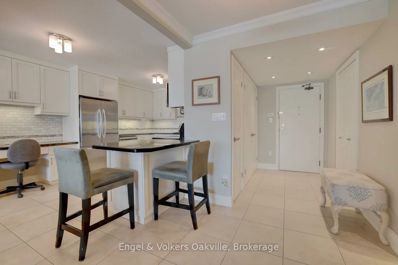 2180, Marine, 1001 - BR Bronte, Oakville