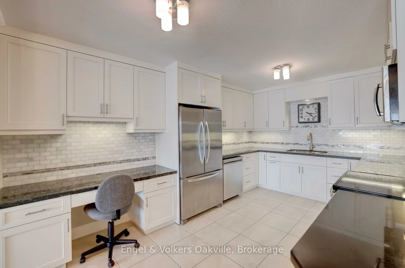 2180, Marine, 1001 - BR Bronte, Oakville