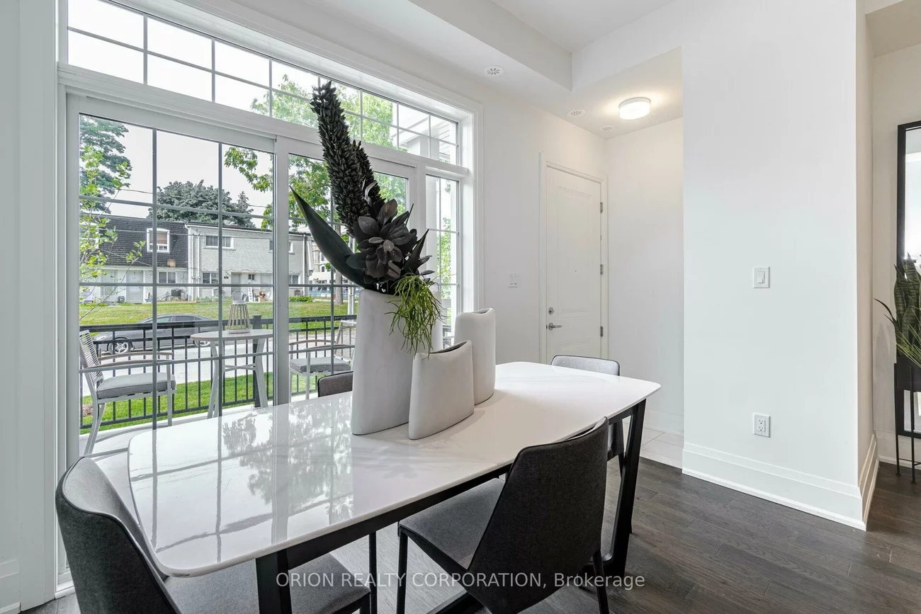 95, Brookfield, 1002 - CO Central, Oakville