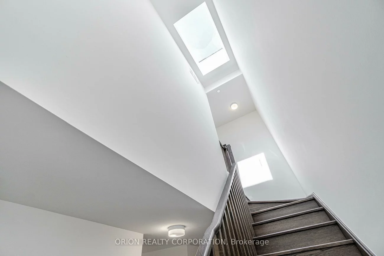 95, Brookfield, 1002 - CO Central, Oakville