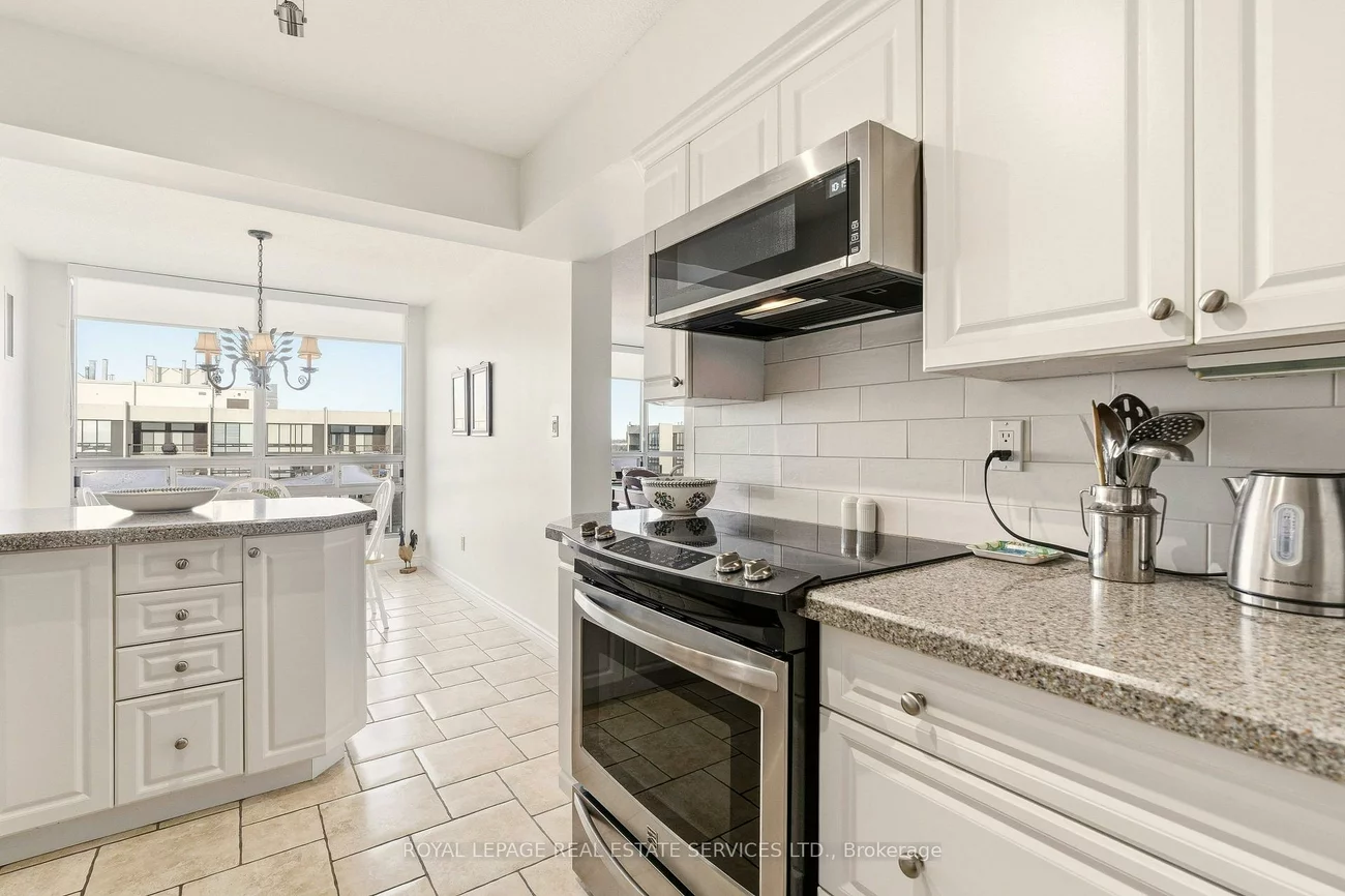 2180, Marine, 1001 - BR Bronte, Oakville