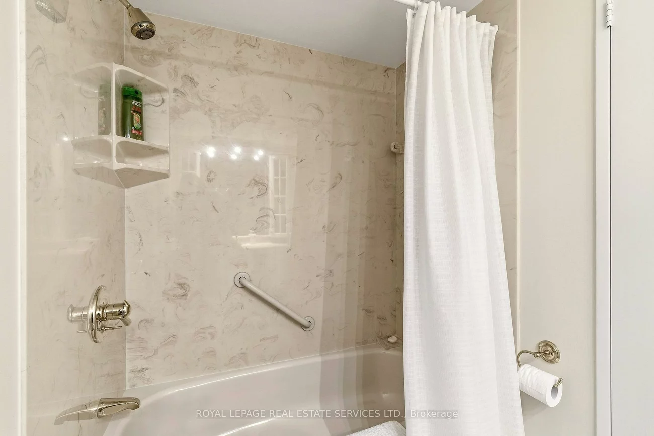 2180, Marine, 1001 - BR Bronte, Oakville