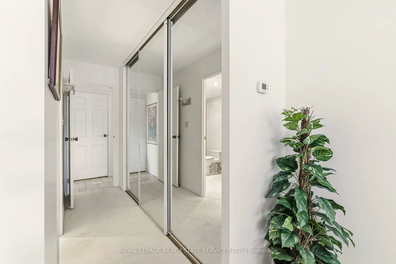 2180, Marine, 1001 - BR Bronte, Oakville