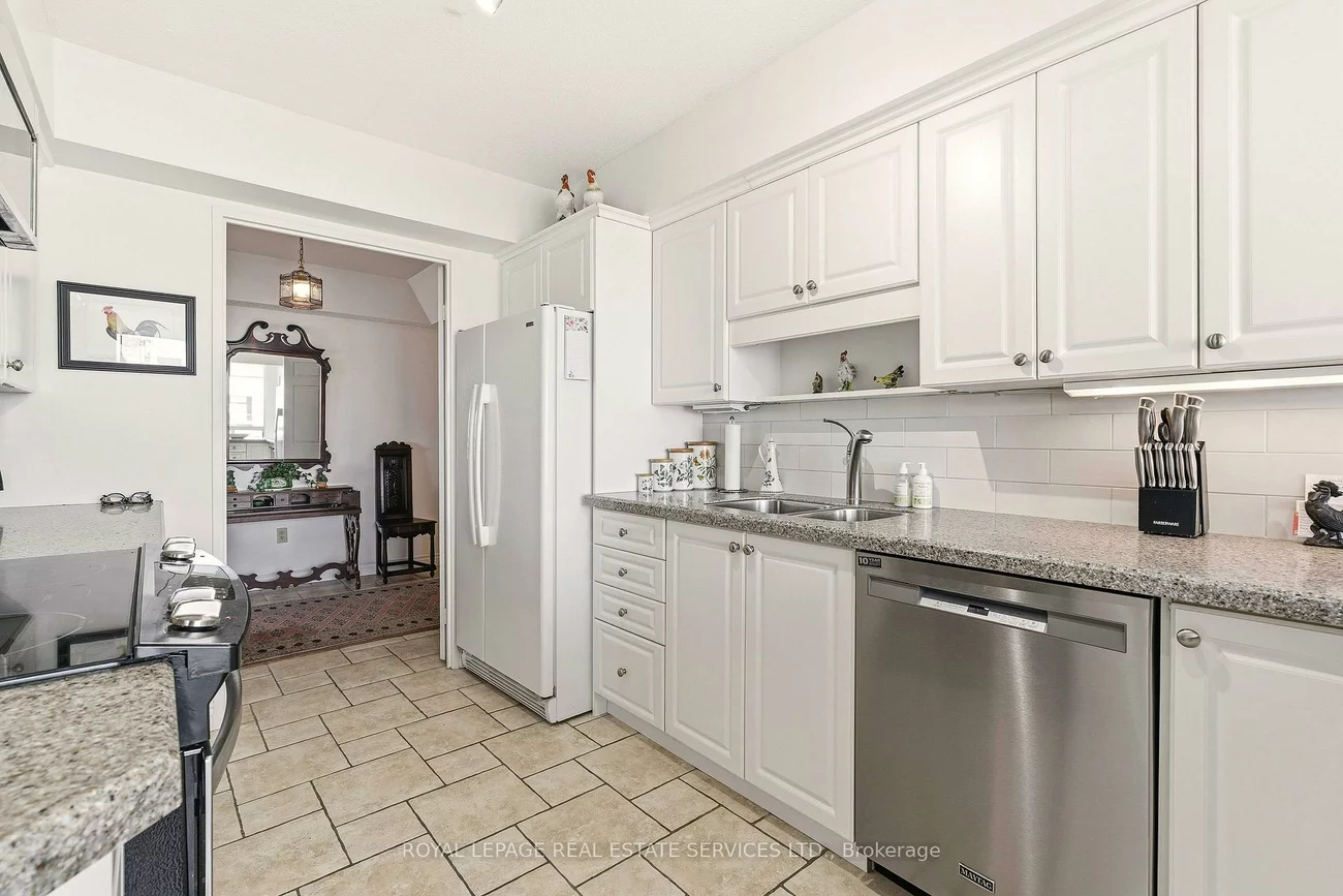 2180, Marine, 1001 - BR Bronte, Oakville