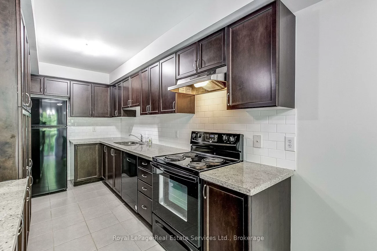233, Duskywing, 1001 - BR Bronte, Oakville
