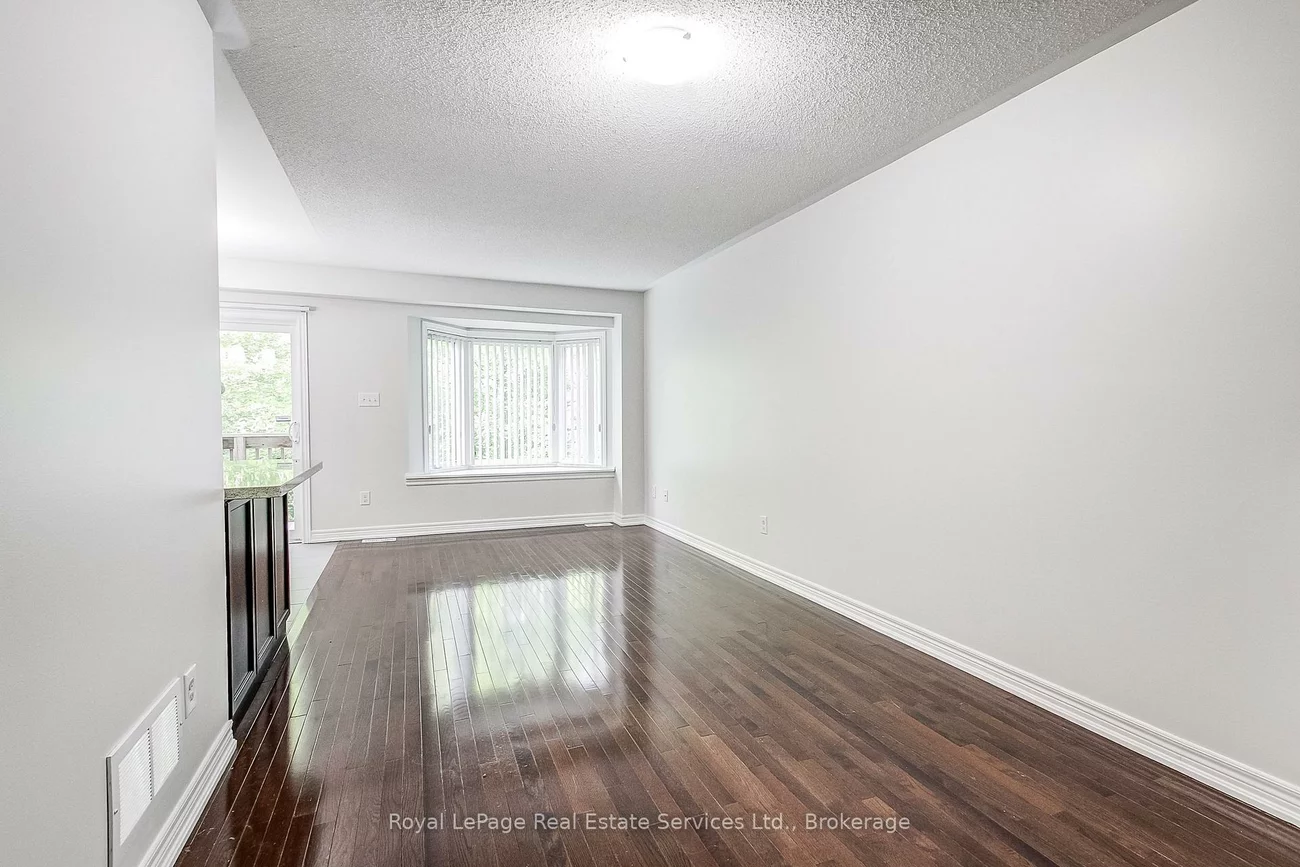 233, Duskywing, 1001 - BR Bronte, Oakville
