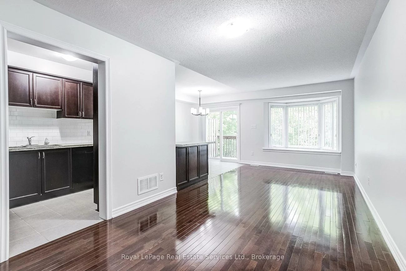 233, Duskywing, 1001 - BR Bronte, Oakville