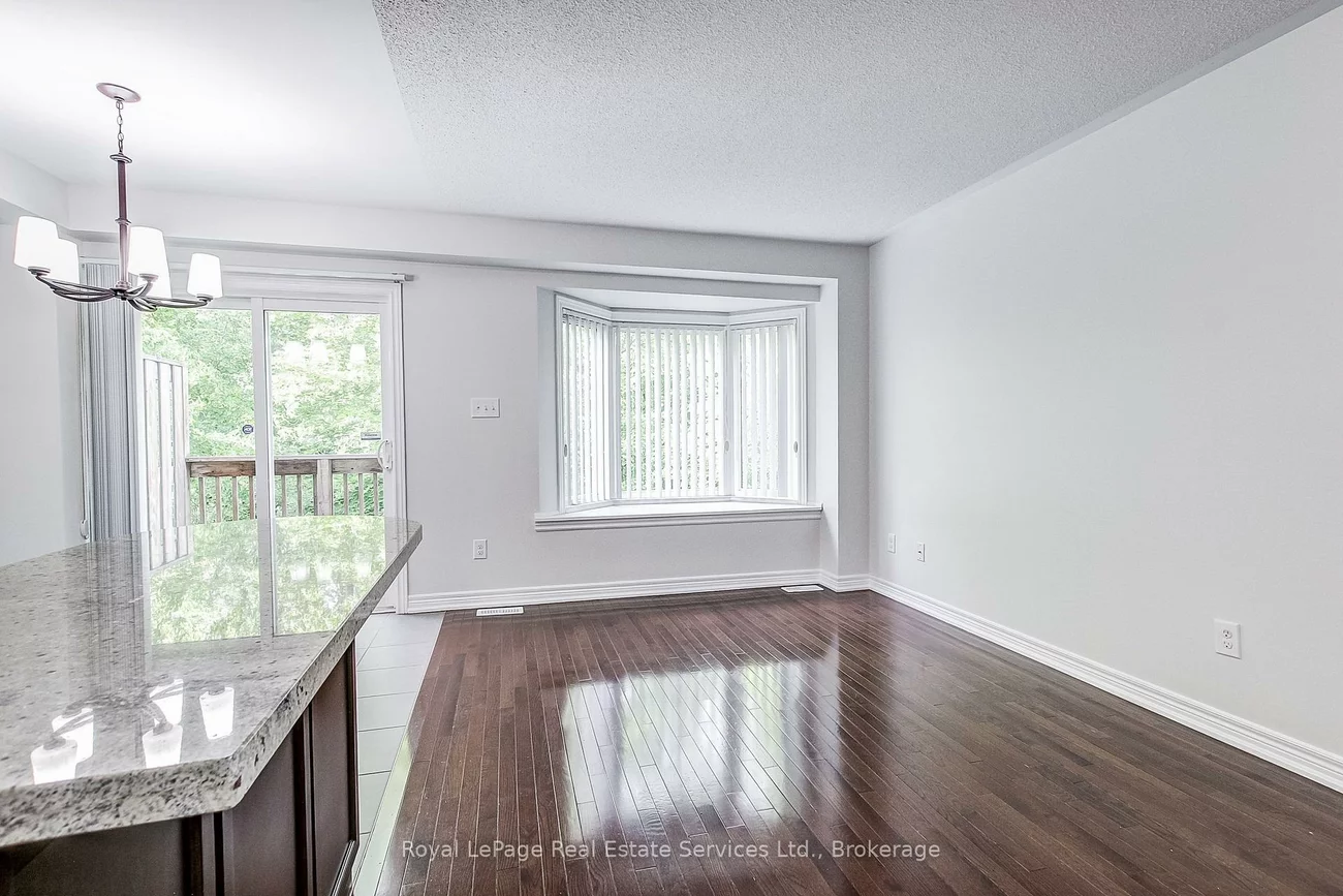 233, Duskywing, 1001 - BR Bronte, Oakville