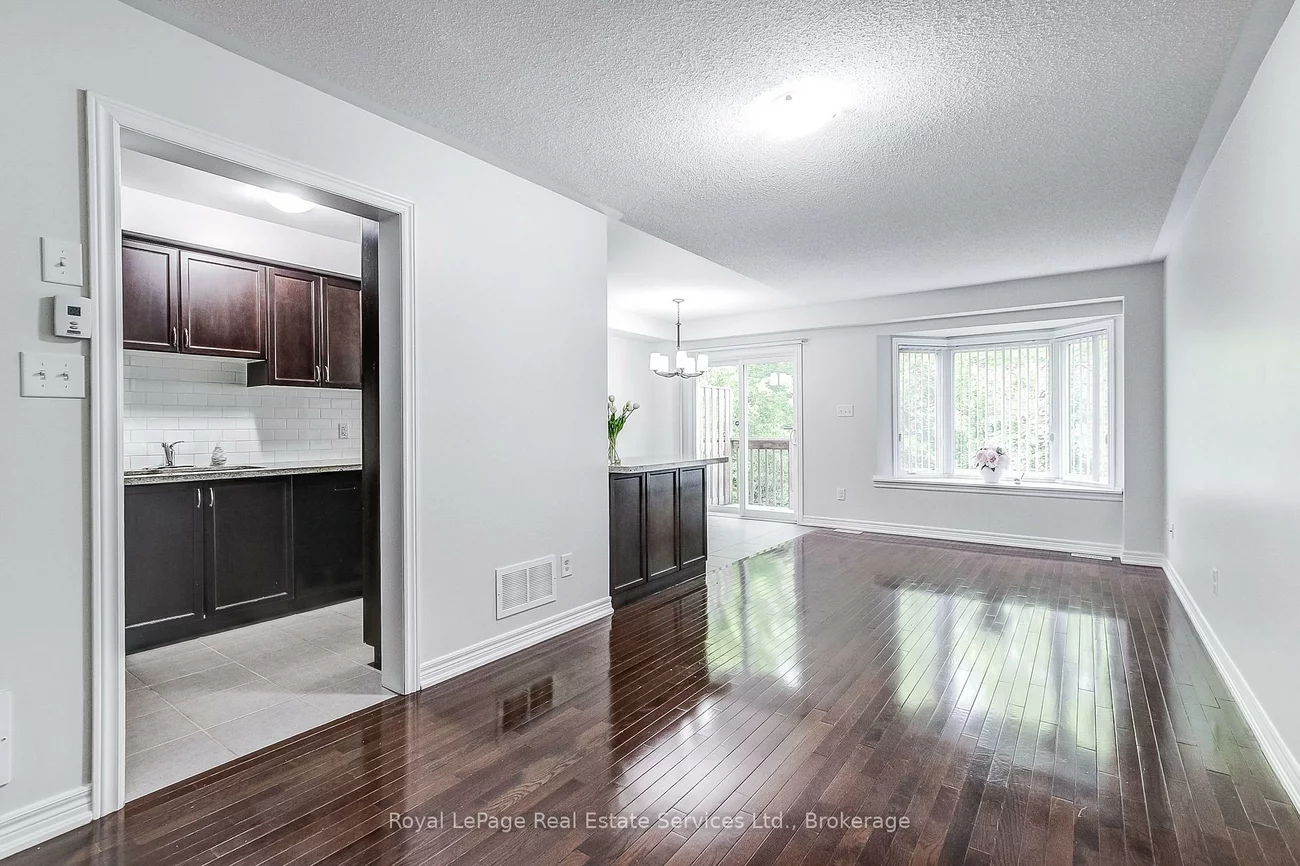 233, Duskywing, 1001 - BR Bronte, Oakville