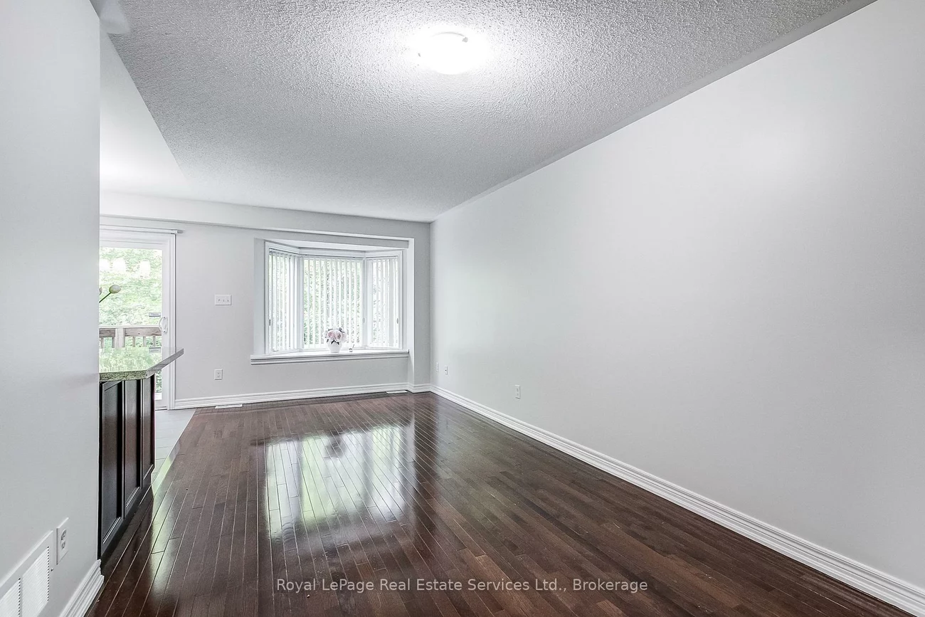 233, Duskywing, 1001 - BR Bronte, Oakville