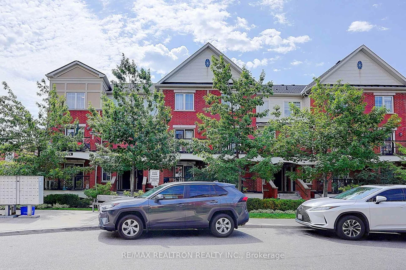 2492, Post, 1015 - RO River Oaks, Oakville