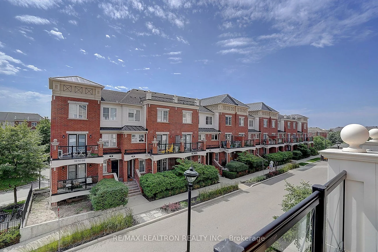 2492, Post, 1015 - RO River Oaks, Oakville