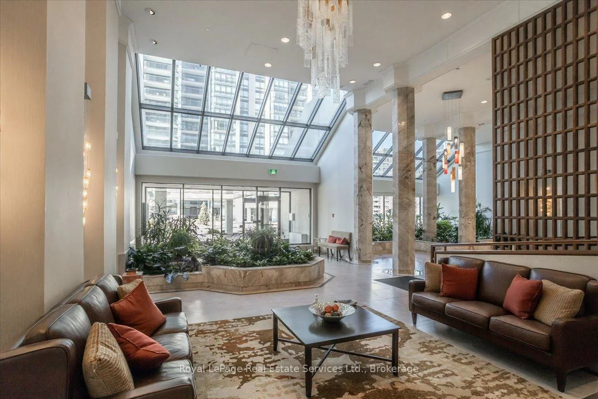 2170, Marine, 1001 - BR Bronte, Oakville
