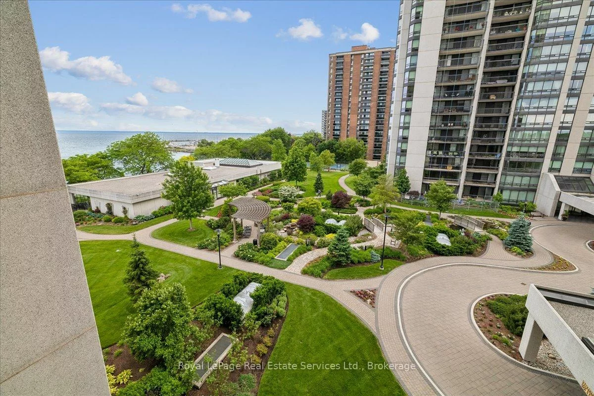 2170, Marine, 1001 - BR Bronte, Oakville