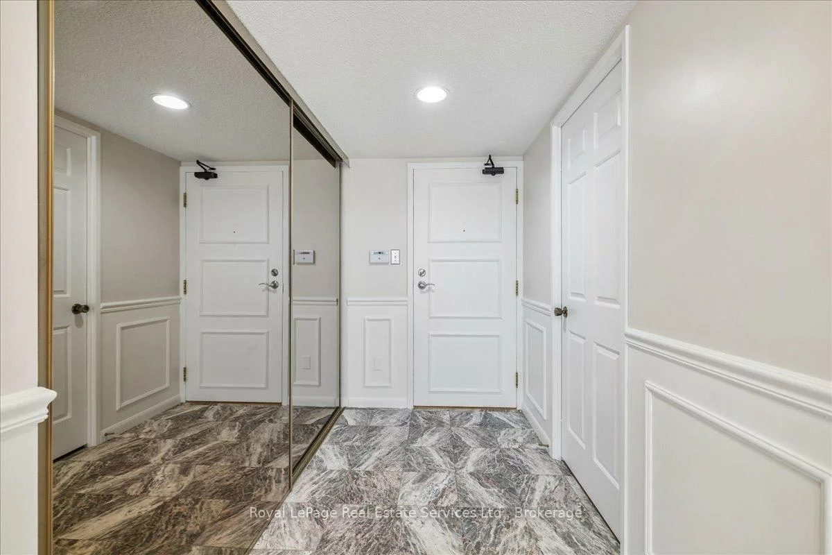 2170, Marine, 1001 - BR Bronte, Oakville