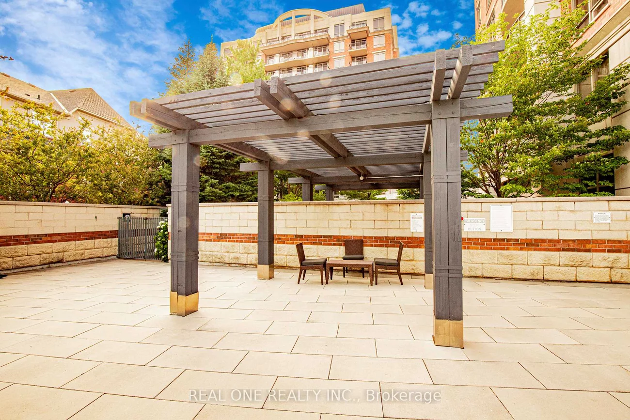 2379, Central Park, 1015 - RO River Oaks, Oakville