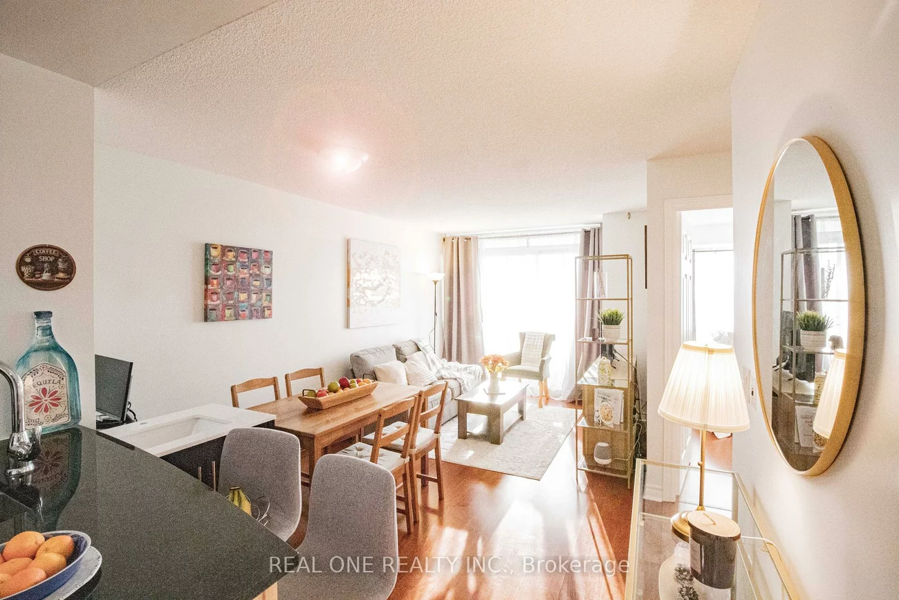 2379, Central Park, 1015 - RO River Oaks, Oakville