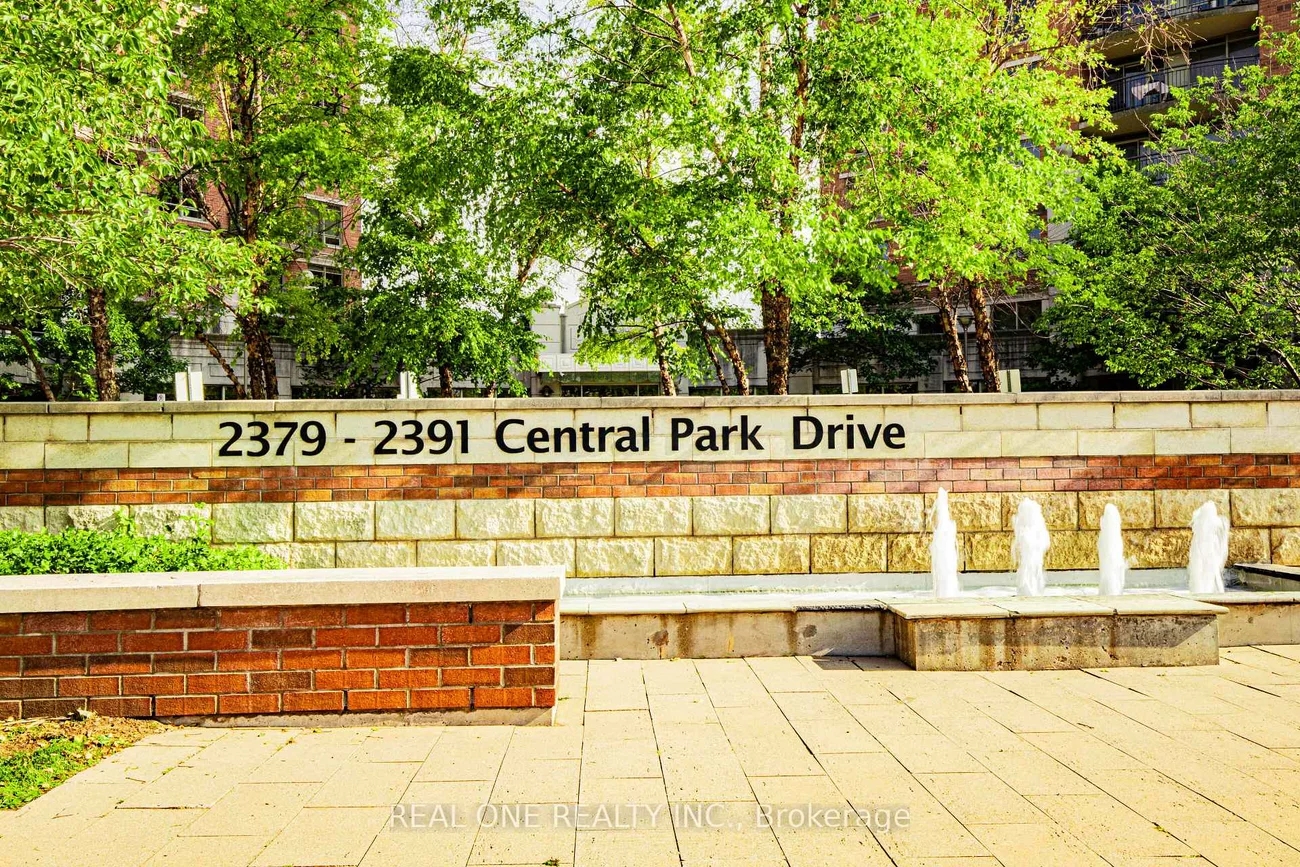2379, Central Park, 1015 - RO River Oaks, Oakville