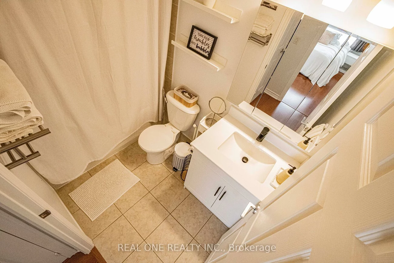 2379, Central Park, 1015 - RO River Oaks, Oakville
