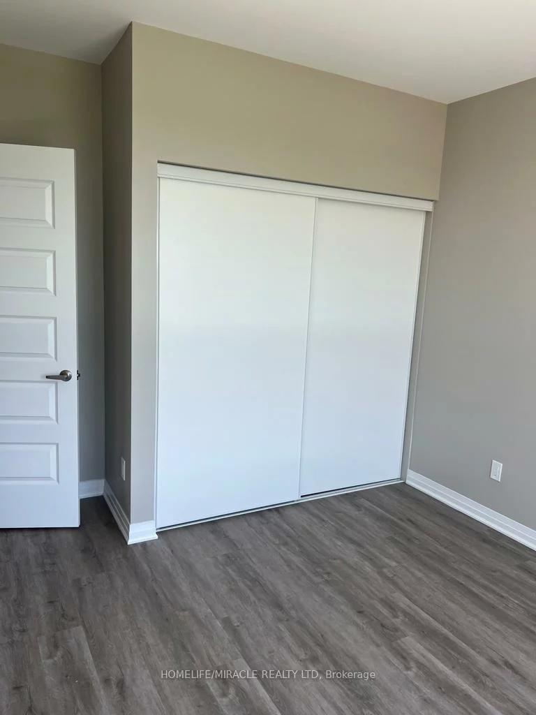 95, Dundas Street West, 1040 - OA Rural Oakville, Oakville