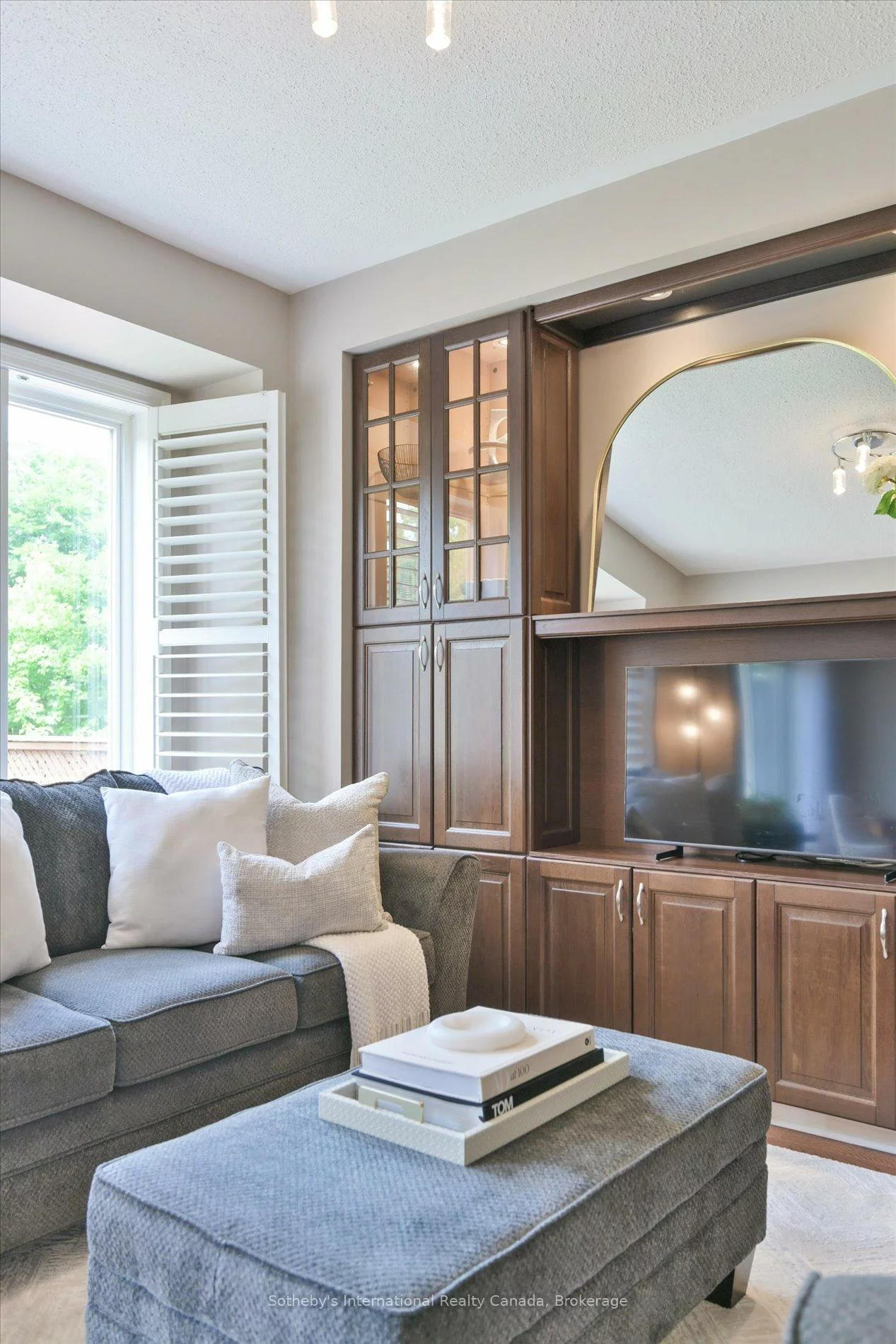 300, Ravineview, 1018 - WC Wedgewood Creek, Oakville