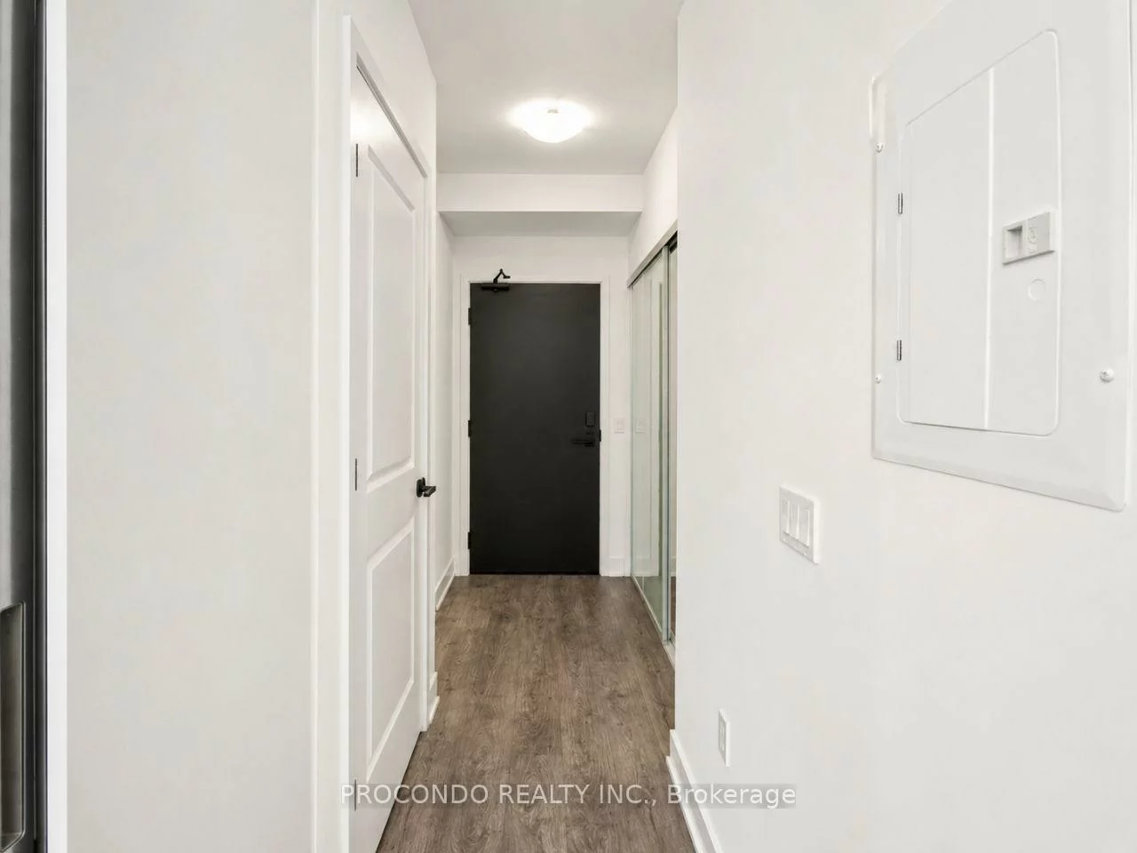 2343, KHALSA, 1019 - WM Westmount, Oakville