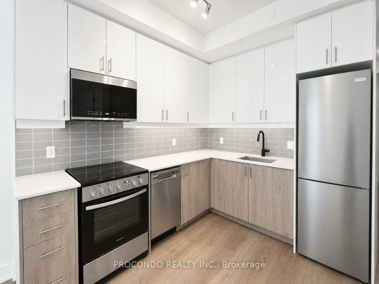 2343, KHALSA, 1019 - WM Westmount, Oakville