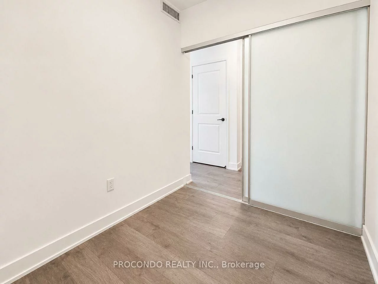 2343, KHALSA, 1019 - WM Westmount, Oakville