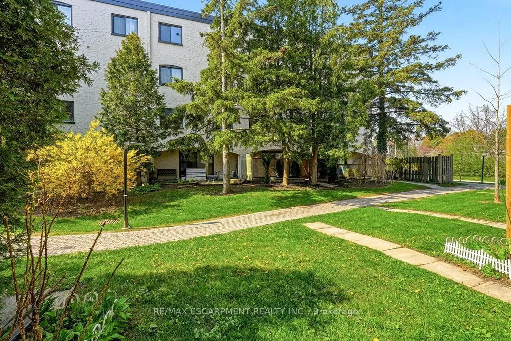 1066, Falgarwood, 1005 - FA Falgarwood, Oakville