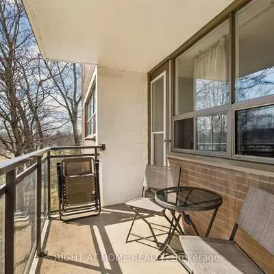 212, Kerr, 1002 - CO Central, Oakville
