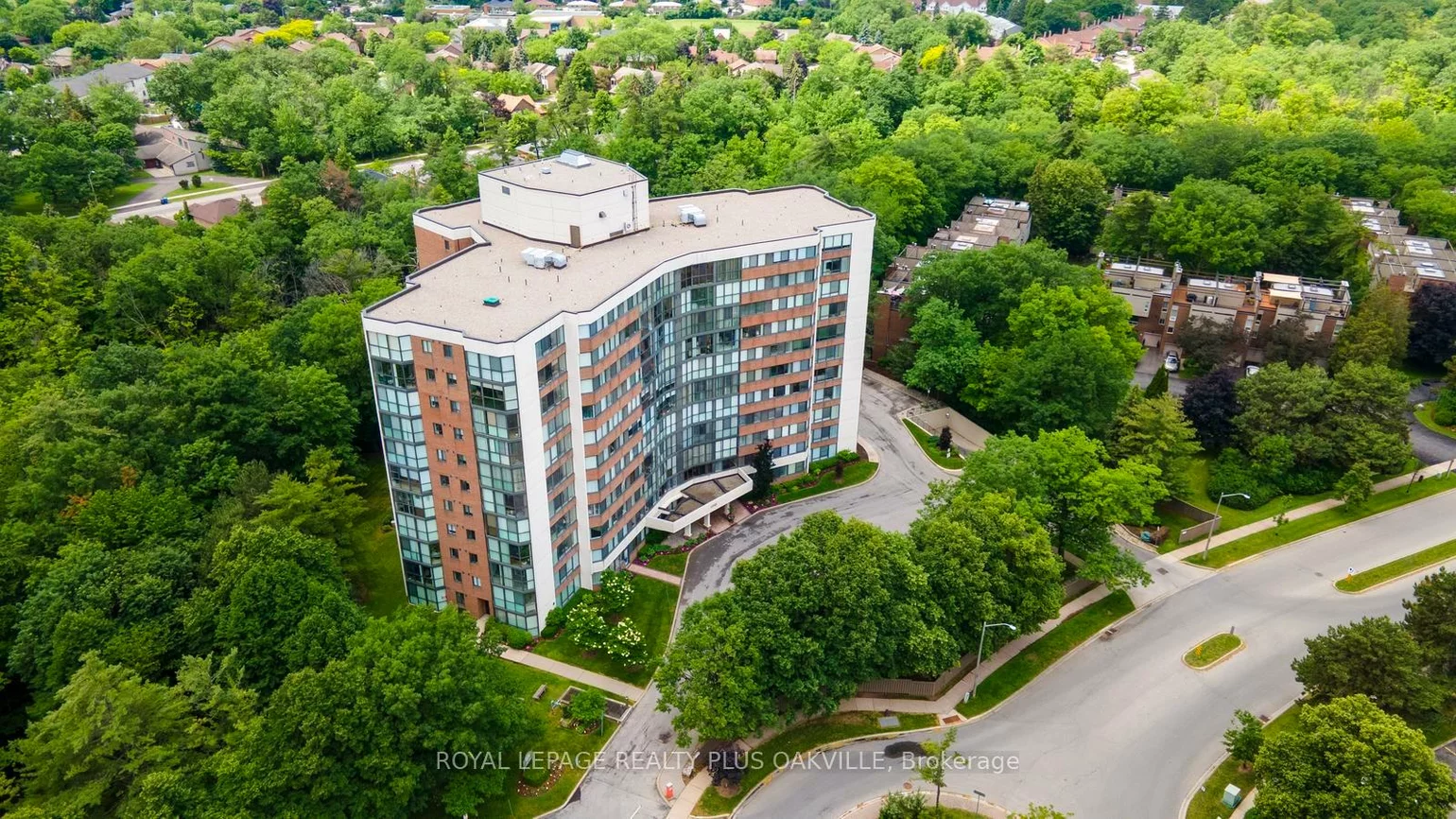 1240, Marlborough, 1003 - CP College Park, Oakville