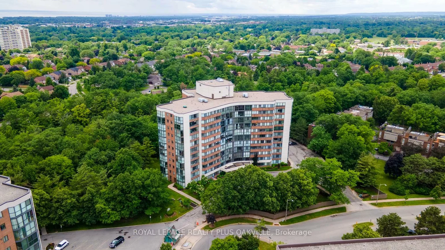 1240, Marlborough, 1003 - CP College Park, Oakville