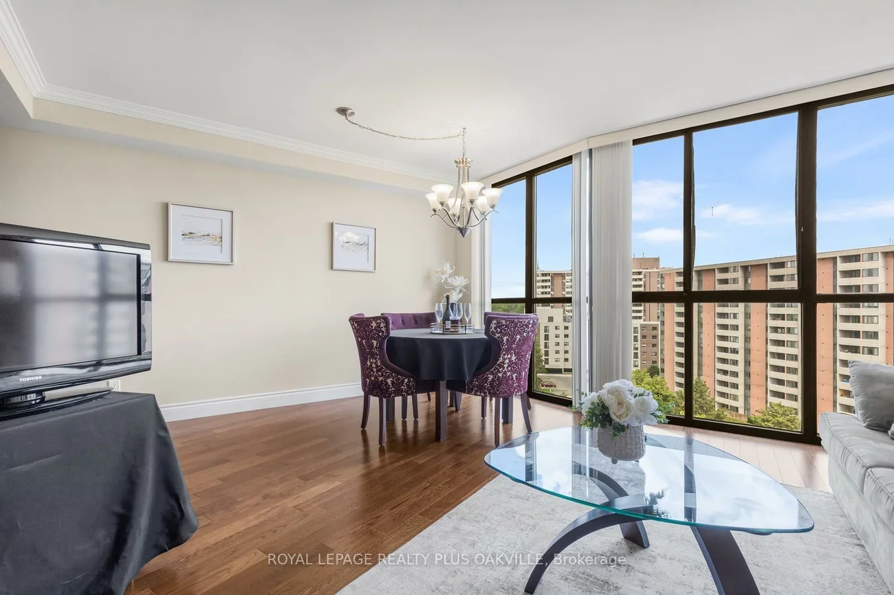 1240, Marlborough, 1003 - CP College Park, Oakville